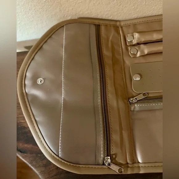 Neutral Beige Tan Camel Jewelry Travel Organizer Case Zip Pouch Minimalist NEW - Picture 4 of 11